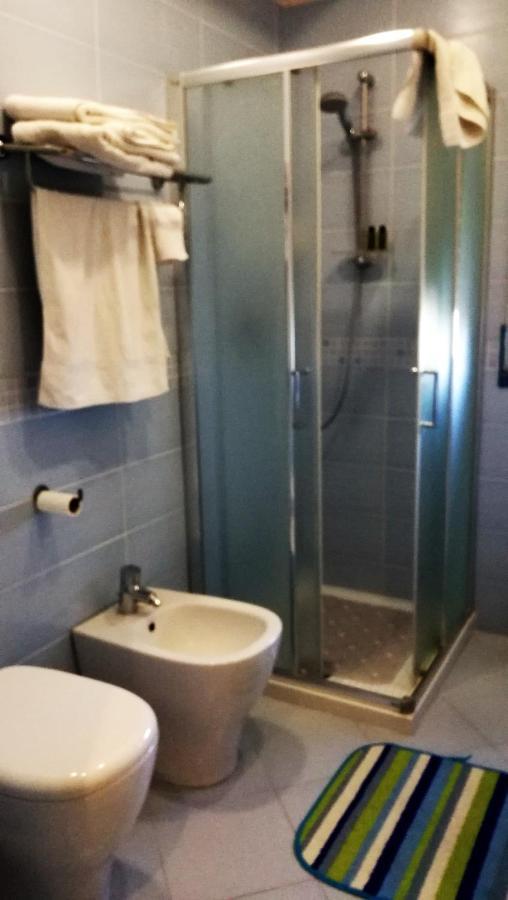 Le Rondini Bed & Breakfast Наполи Екстериор снимка